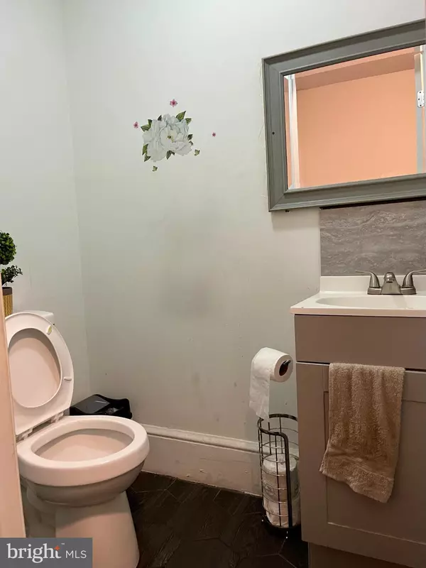 Reading, PA 19604,1104 DOUGLASS ST