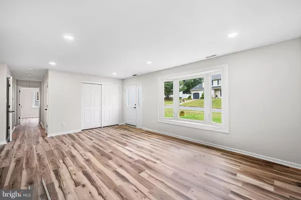 Glassboro, NJ 08028,77 AUTUMN RIDGE DR