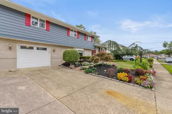 Glendora, NJ 08029,711 GEORGE LN