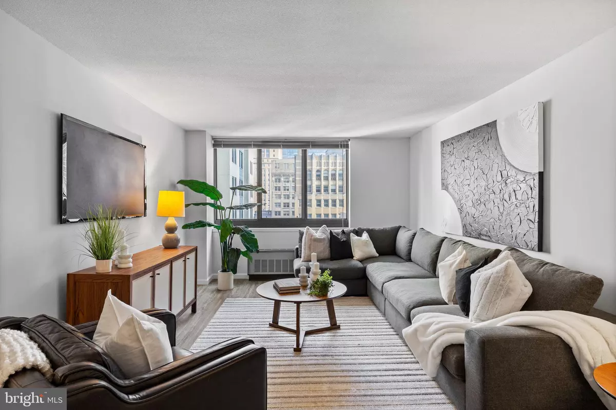 Philadelphia, PA 19102,1420 LOCUST ST #16C