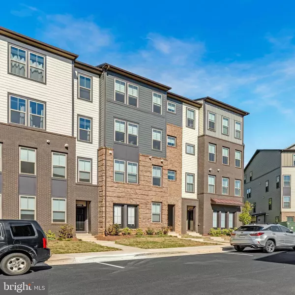 45928 SWALLOW TER, Sterling, VA 20165
