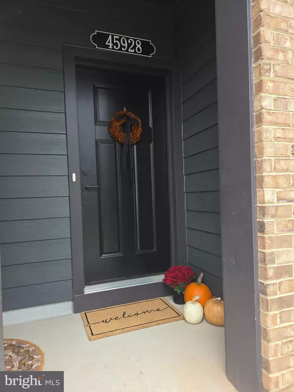 Sterling, VA 20165,45928 SWALLOW TER