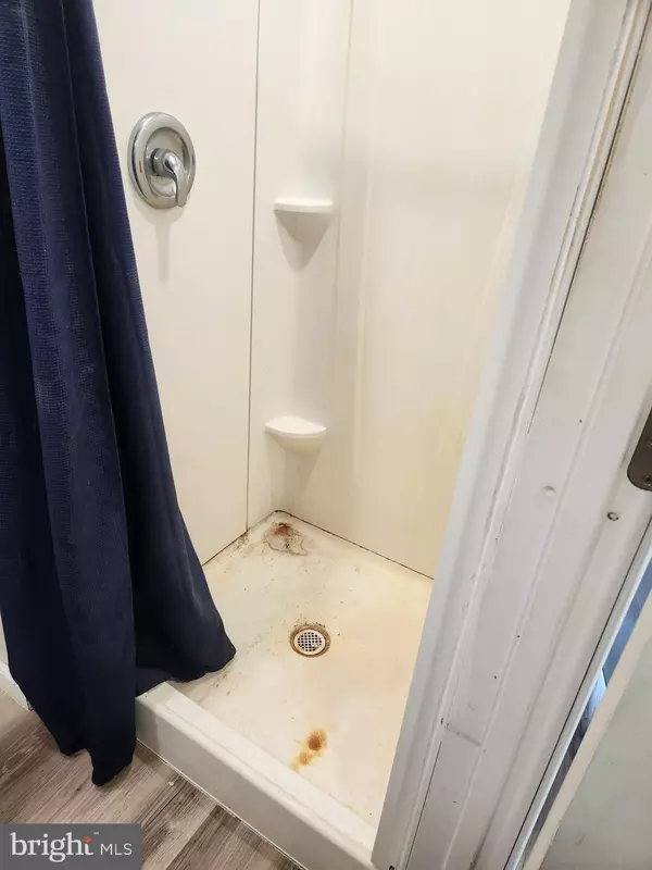 Berkeley Springs, WV 25411,9349 VALLEY RD #105
