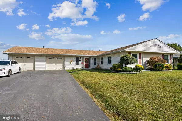 Willingboro, NJ 08046,2 EVERGREEN CT