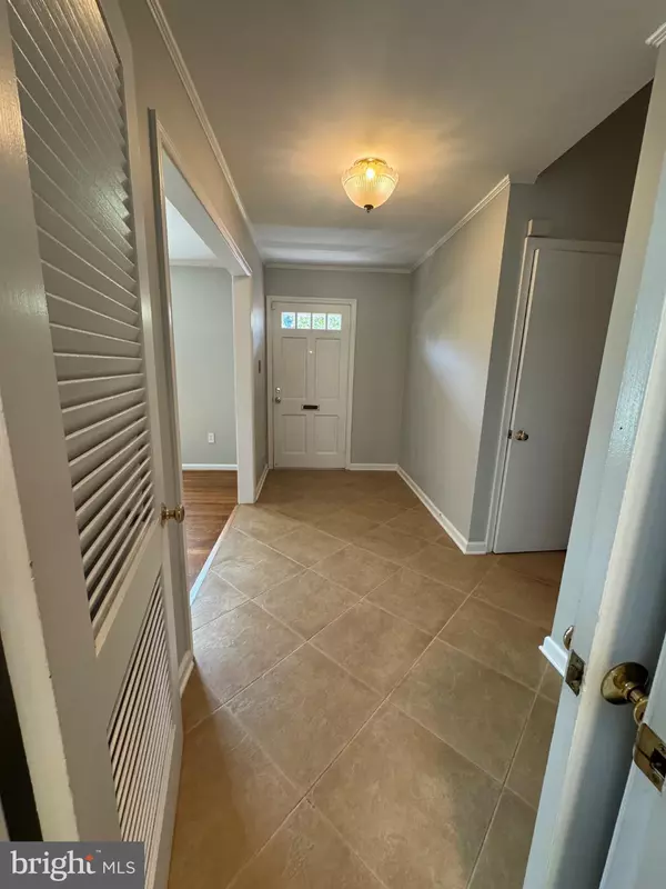 Bethesda, MD 20817,7223 MARBURY CT