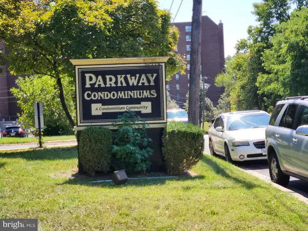 Bladensburg, MD 20710,6011 EMERSON ST #608