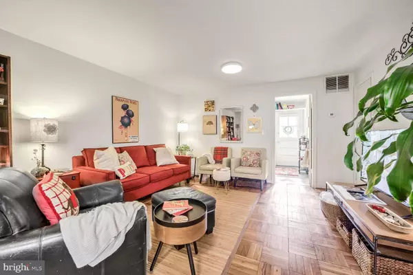 Silver Spring, MD 20910,9888 HOLLOW GLEN PL #2538B