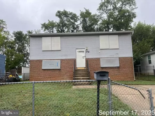 5704 L, Fairmount Heights, MD 20743