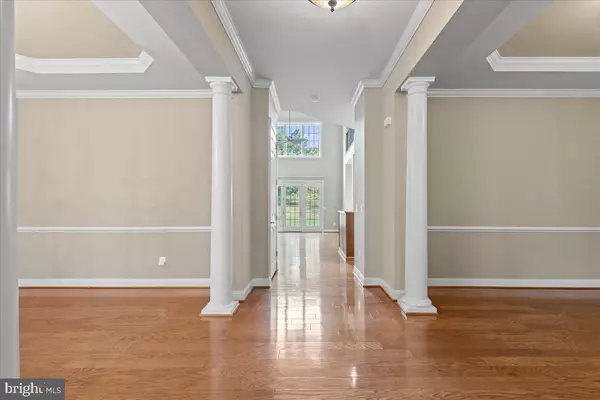 Haymarket, VA 20169,5320 TREVINO DR