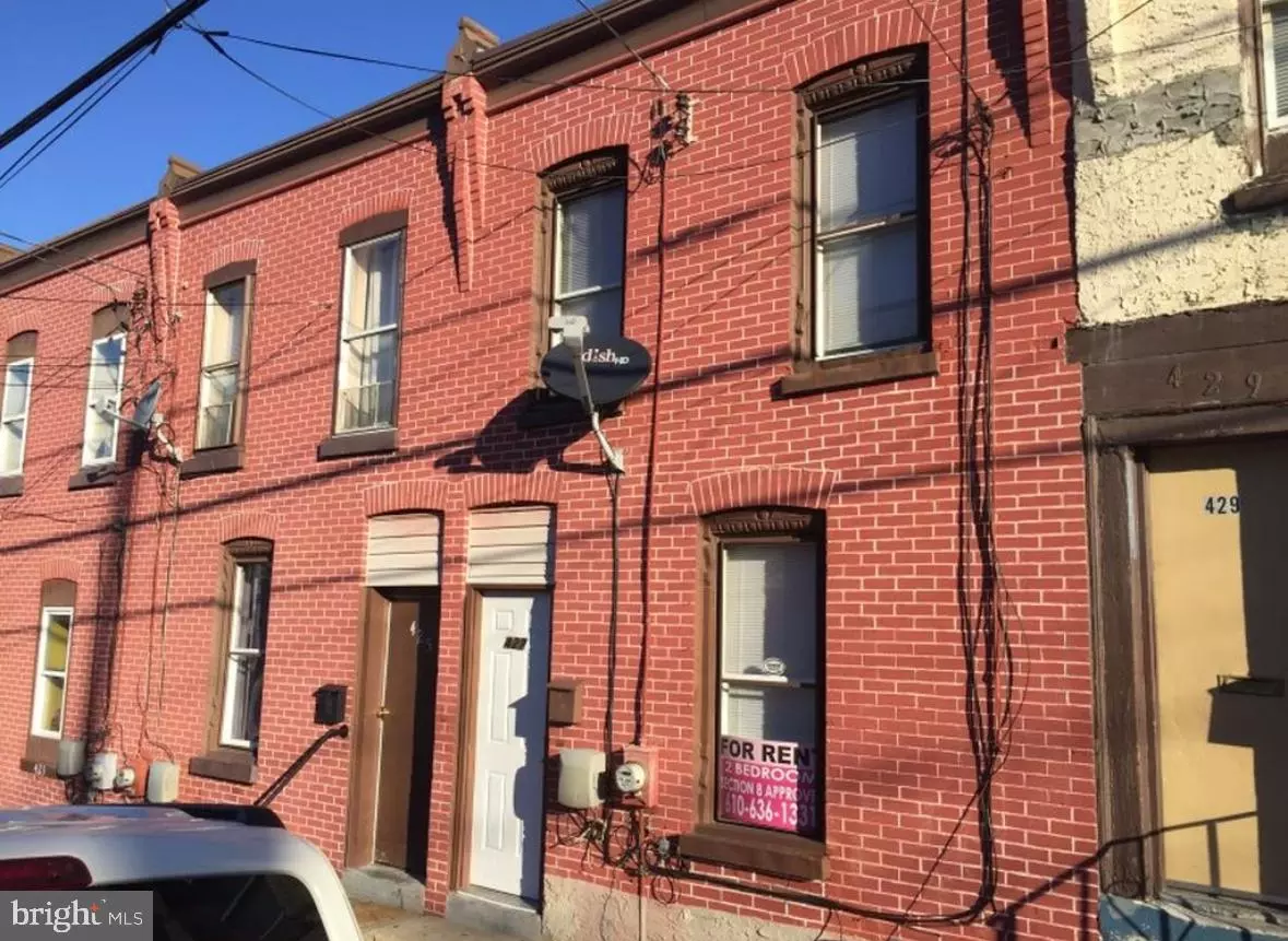 Norristown, PA 19401,427 E OAK ST