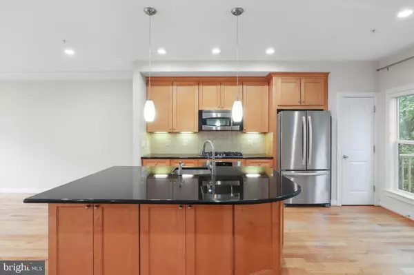 Fairfax, VA 22033,4166 RUSH ST