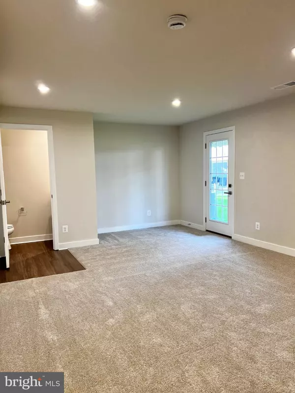 Newark, DE 19702,1704 BELLE FOURCHE DR