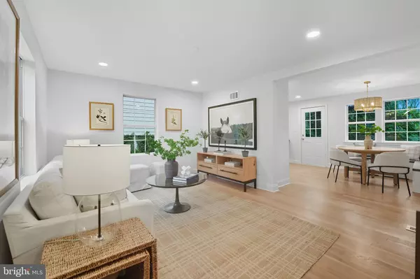 Falls Church, VA 22042,2825 WINCHESTER WAY