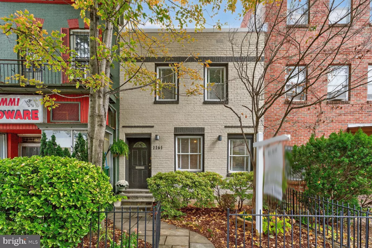 Washington, DC 20009,2261 12TH ST NW