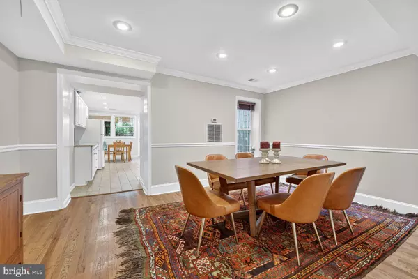 Washington, DC 20009,2261 12TH ST NW