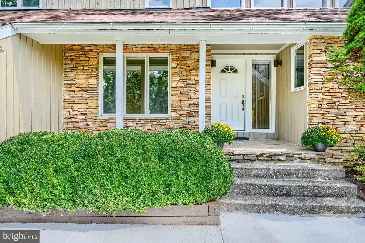 Owings Mills, MD 21117,2318 SHADED BROOK DR