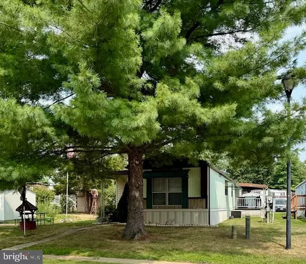 Hagerstown, MD 21740,11010 LAKESIDE DR #265