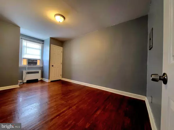 Philadelphia, PA 19135,6404 MARSDEN ST #2ND FLOOR