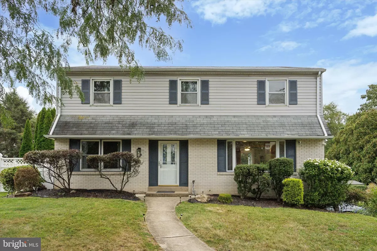 Feasterville Trevose, PA 19053,716 ROSS DR