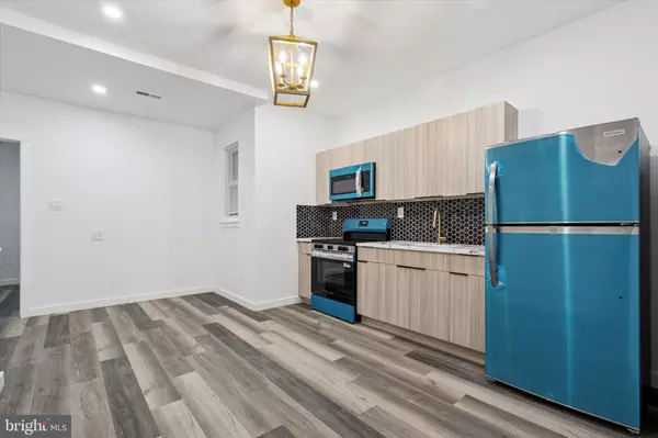 Philadelphia, PA 19140,104 W ONTARIO ST #2