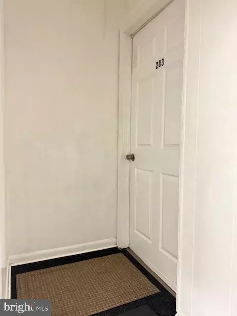Abington, PA 19038,532 N EASTON RD #203