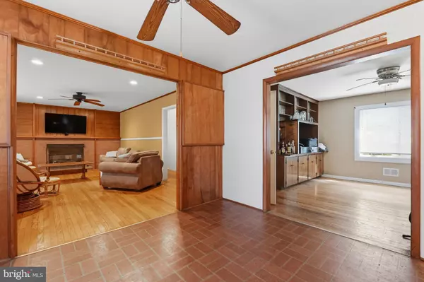 Denton, MD 21629,302 KERR AVE