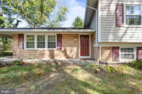 Alexandria, VA 22306,8011 LYNNFIELD DR