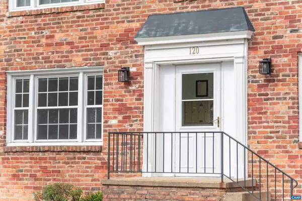 Charlottesville, VA 22901,120 HESSIAN HILLS RDG #2