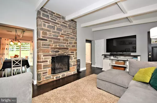 897 CROTON RD, Wayne, PA 19087