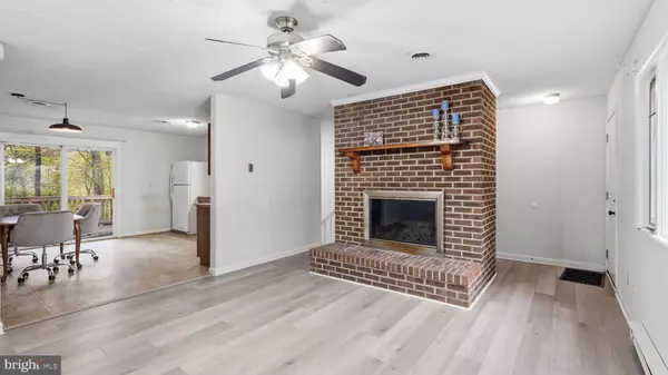 Fredericksburg, VA 22405,239 SANDY RIDGE RD