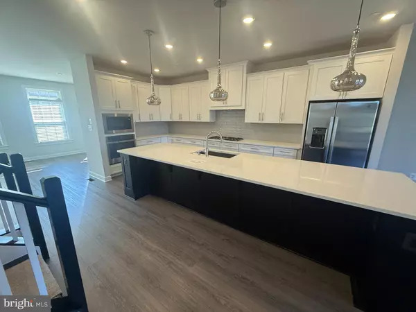 Ellicott City, MD 21043,4093 DORSEYS RIDGE SQ