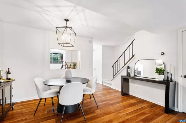 Charlottesville, VA 22901,1552 GARDEN CT