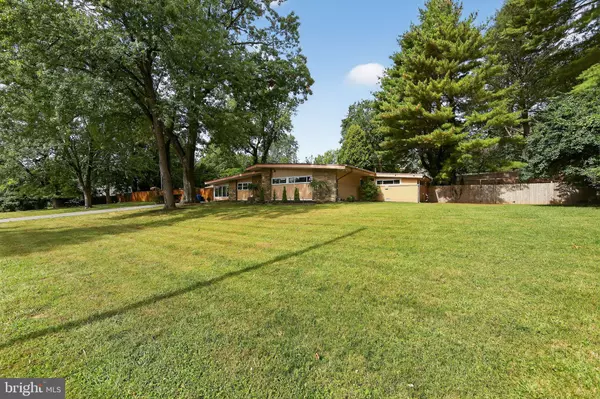 1022 ARBORETUM RD, Wyncote, PA 19095