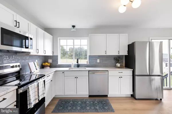 Newark, DE 19702,3 SIR THOMAS LN