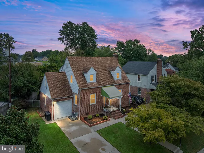 815 WARWICK RD, Baltimore, MD 21229