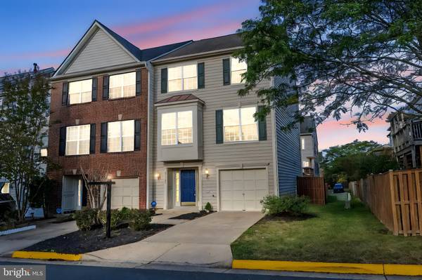 25541 GWYNNETH SQ, Chantilly, VA 20152