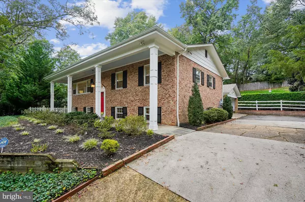 Alexandria, VA 22306,1616 SHERWOOD HALL LN