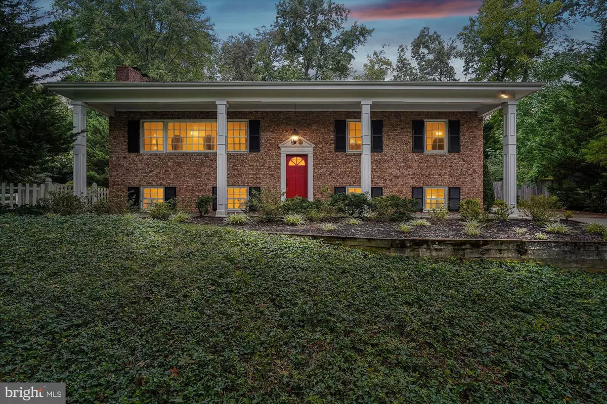 Alexandria, VA 22306,1616 SHERWOOD HALL LN