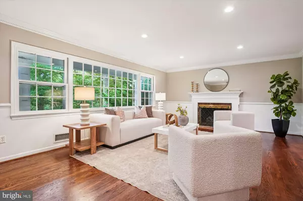 Alexandria, VA 22306,1616 SHERWOOD HALL LN