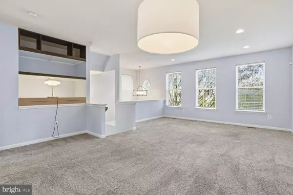 Landover, MD 20785,632 TAILGATE TER