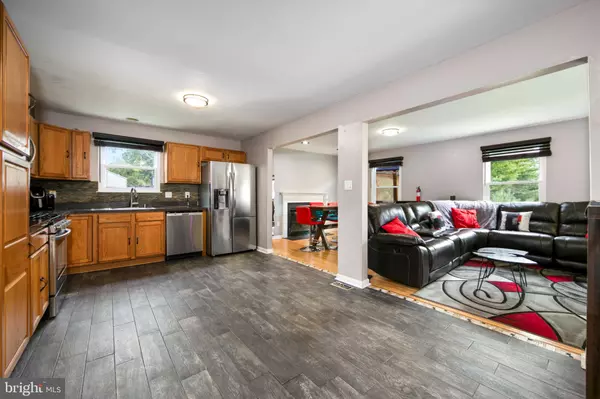 Cherry Hill, NJ 08002,623 MERCHANT ST