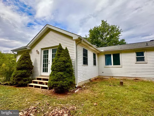 Mcconnellsburg, PA 17233,261 BRICK ROAD