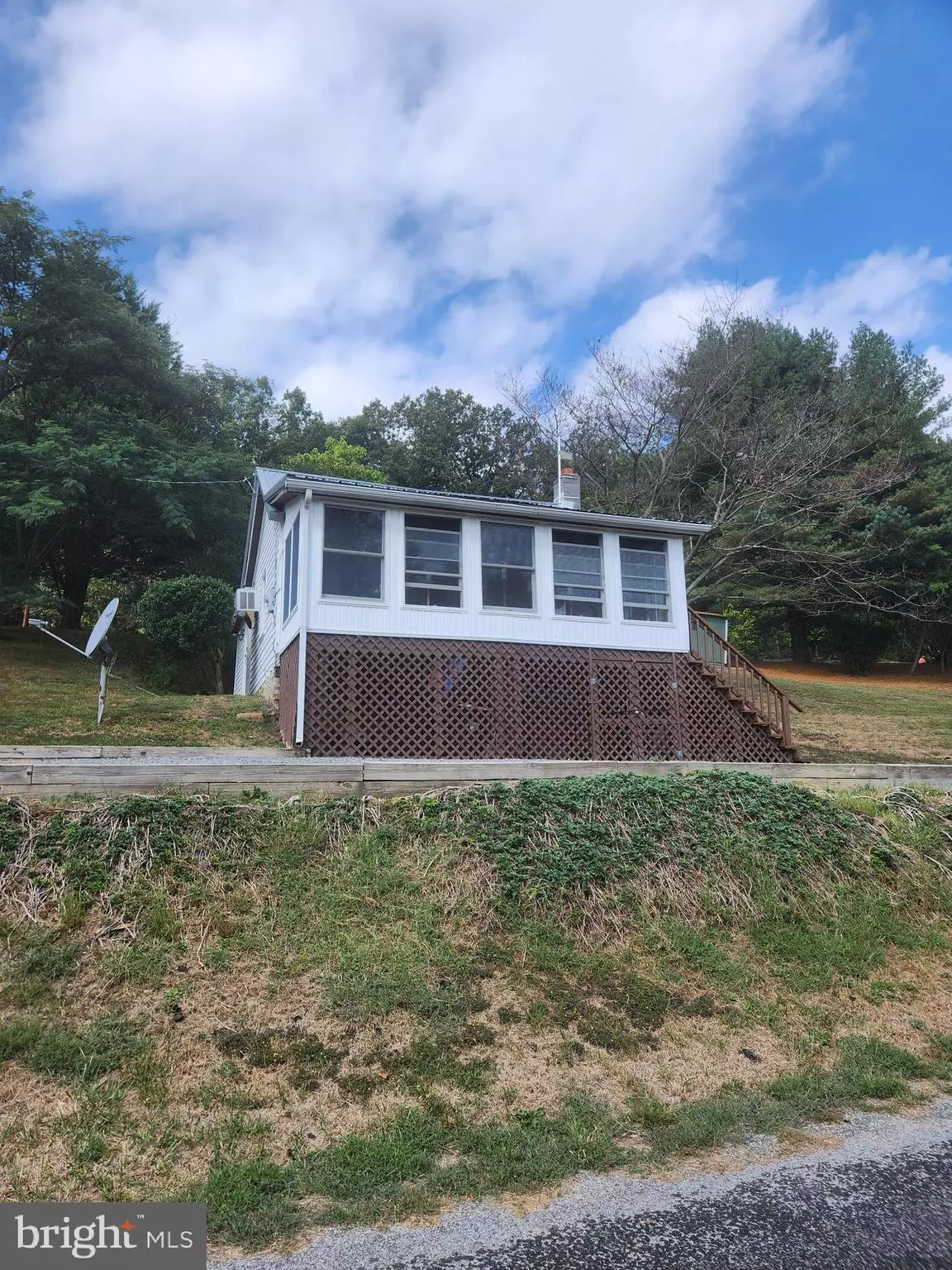 Hancock, MD 21750,12364 SEAVOLT RD