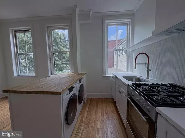 1221 N FRANKLIN ST #2R, Philadelphia, PA 19122