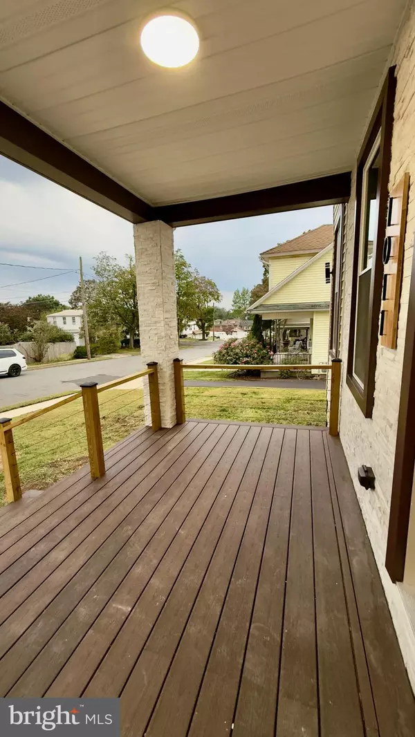 Temple, PA 19560,1011 ELNORE AVE