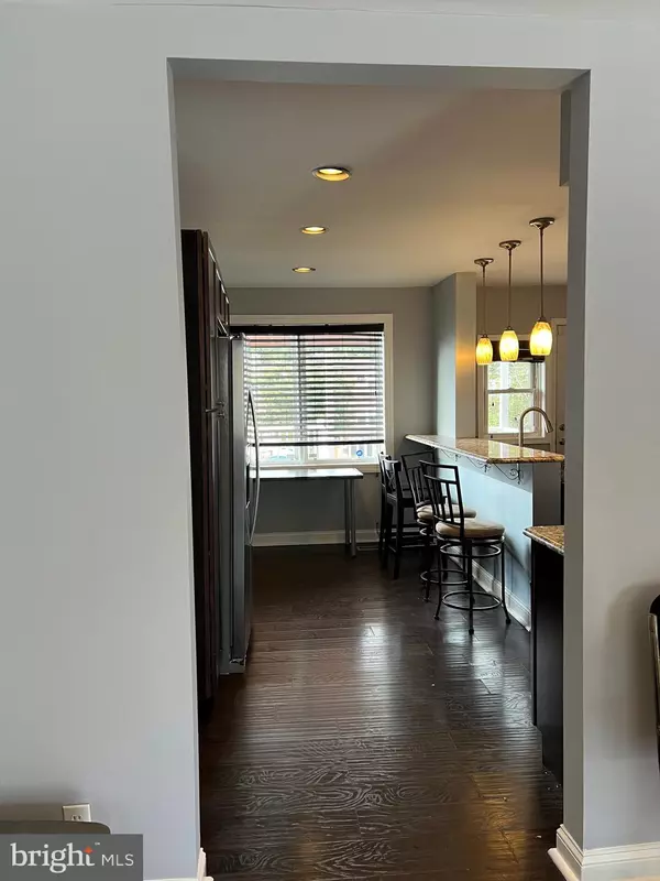 Baltimore, MD 21225,213 ARUNDEL RD W