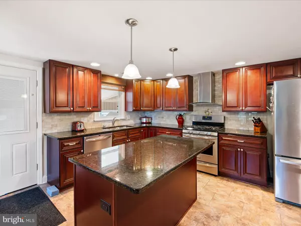 Wilmington, DE 19805,102 CENTRAL AVE