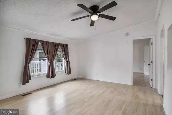 Williamstown, NJ 08094,209 HARRISON AVE