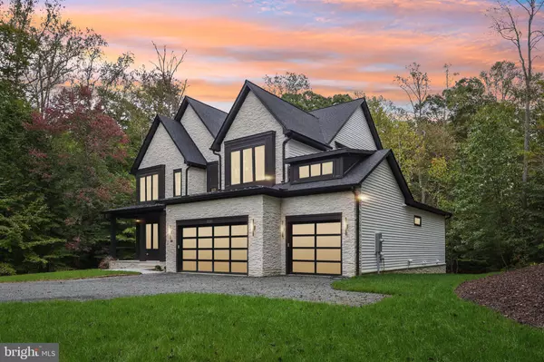 Woodbridge, VA 22192,5224 TRUNNION TRL