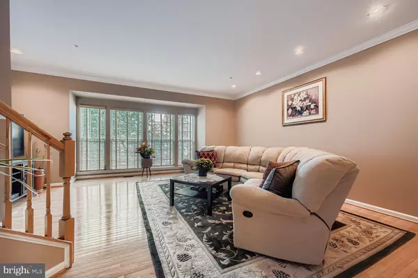 Baltimore, MD 21128,9809 REDWING DR #9809